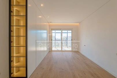 Apartamento T3 para Venda em Póvoa de Varzim, Beiriz e Argivai
