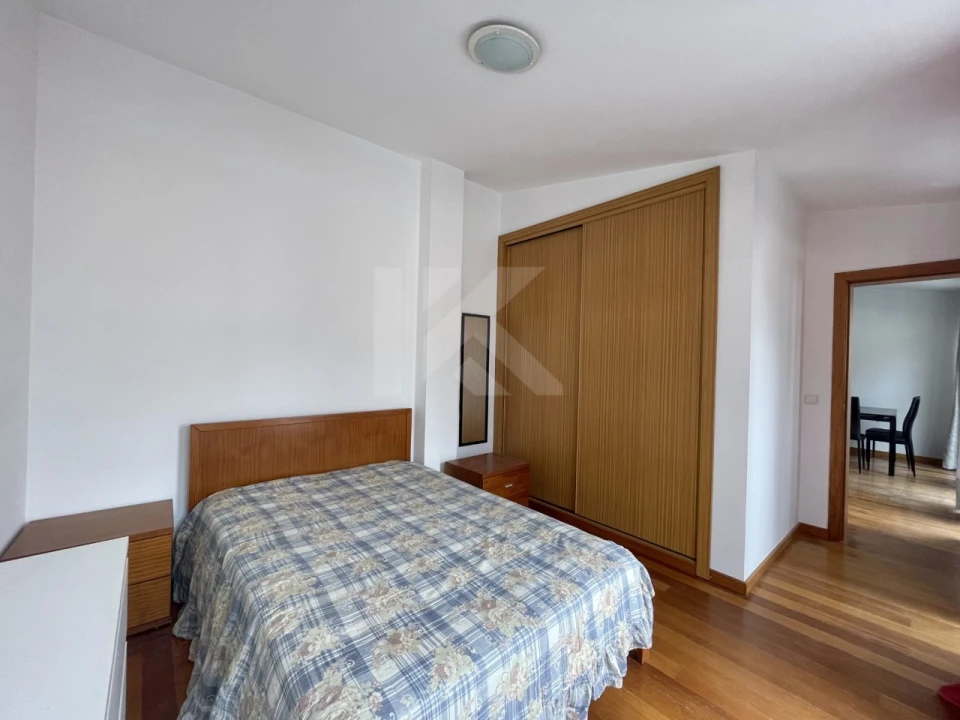 Apartamento T1 para Arrendamento em Funchal (Se) Foto 9