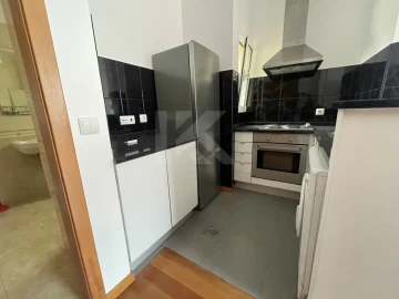 Apartamento T1 para Arrendamento em Funchal (Se)
