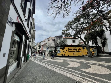 Apartamento T1 para Arrendamento em Funchal (Se)