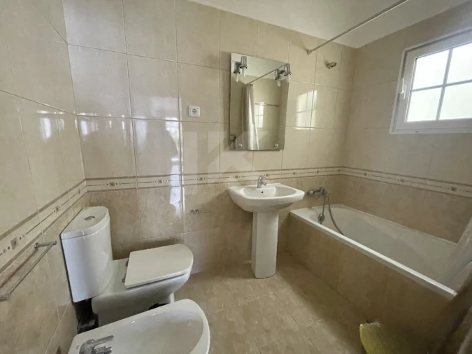 Apartamento T1 para Arrendamento em Funchal (Se) Foto 13