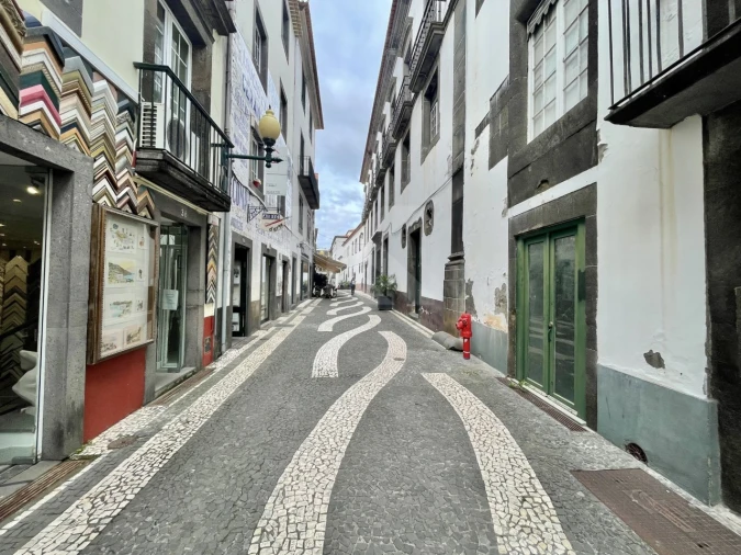 Apartamento T1 para Arrendamento em Funchal (Se) Foto 18