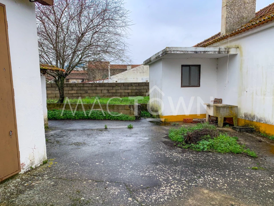 Moradia T4 para Venda em Malhou, Louriceira e Espinheiro Foto 17