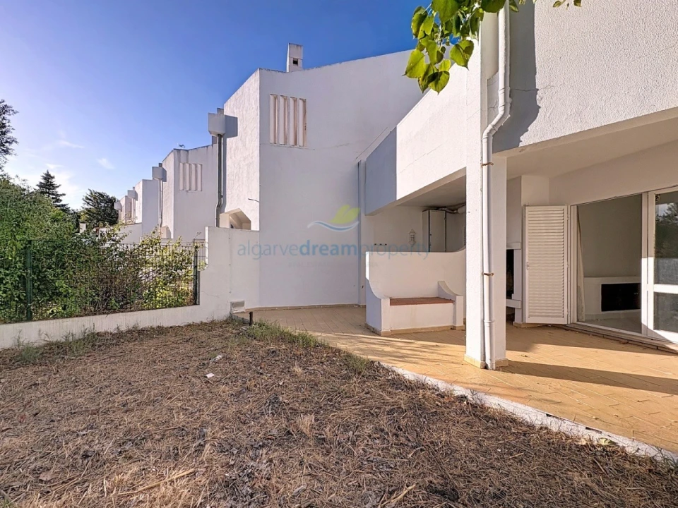 Moradia T3 para Venda em Albufeira e Olhos de Água Foto 17