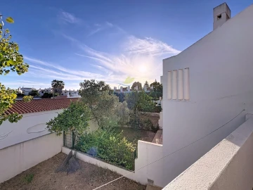 Moradia T3 para Venda em Albufeira e Olhos de Água
