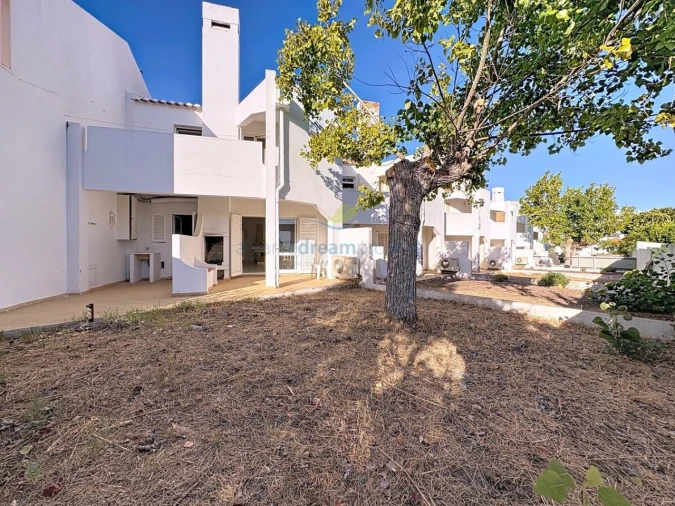 Moradia T3 para Venda em Albufeira e Olhos de Água Foto 13