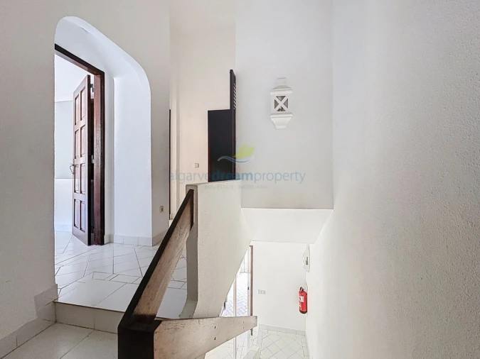 Moradia T3 para Venda em Albufeira e Olhos de Água Foto 25
