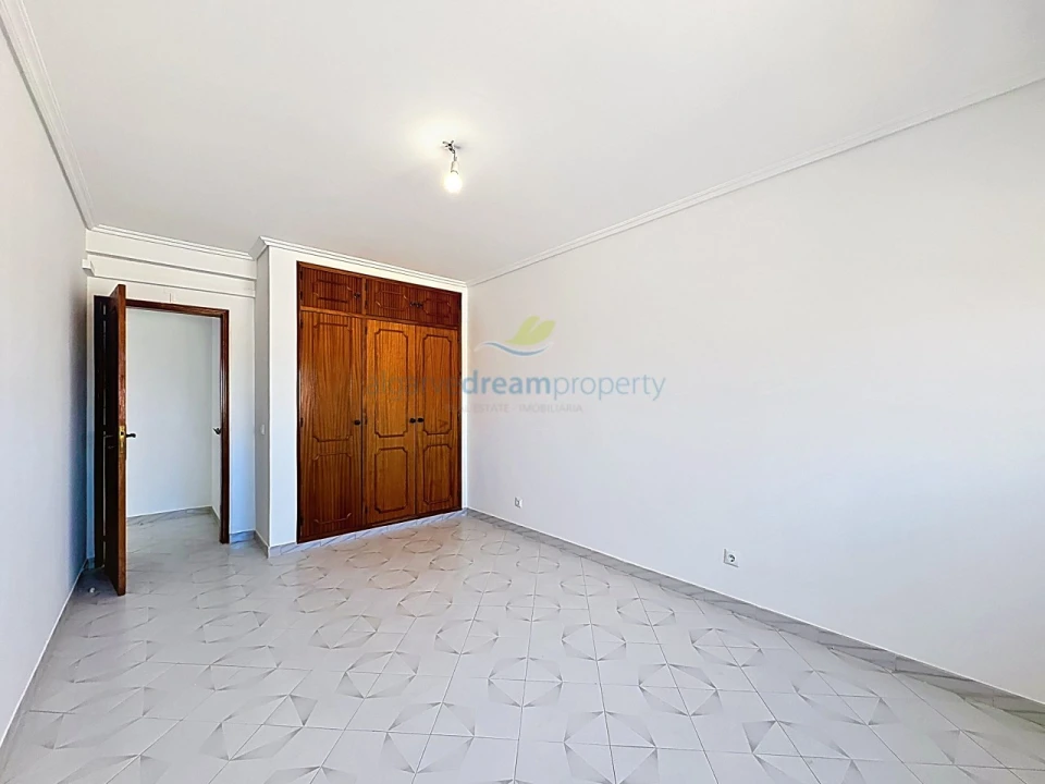 Apartamento T1 para Venda em Albufeira e Olhos de Água Foto 11