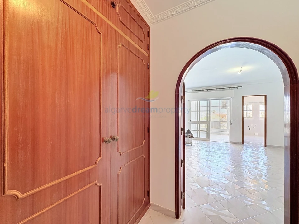 Apartamento T1 para Venda em Albufeira e Olhos de Água Foto 19