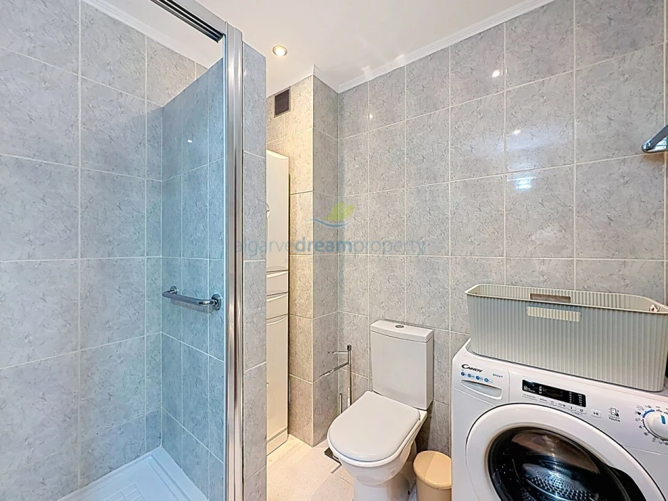 Apartamento T1 para Venda em Albufeira e Olhos de Água Foto 24