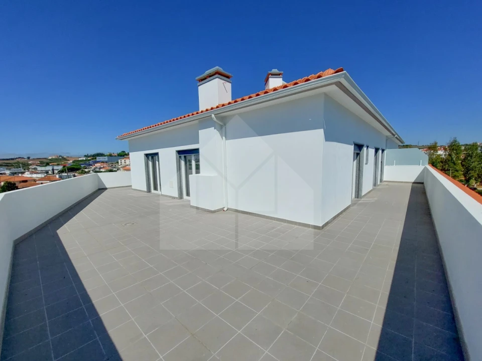 Apartamento T3 para Venda em Lourinhã e Atalaia Foto 1