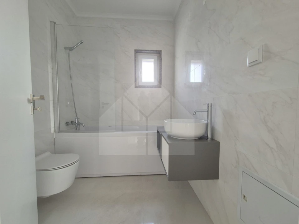Apartamento T3 para Venda em Lourinhã e Atalaia Foto 16