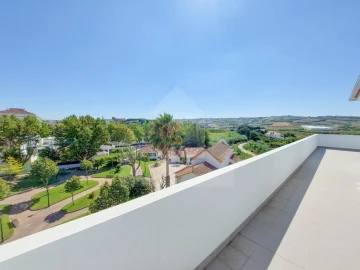 Apartamento T3 para Venda em Lourinhã e Atalaia