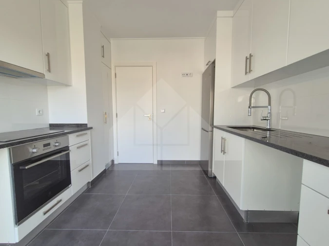 Apartamento T3 para Venda em Lourinhã e Atalaia Foto 10