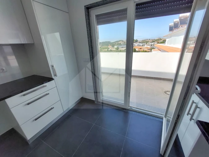 Apartamento T3 para Venda em Lourinhã e Atalaia Foto 11