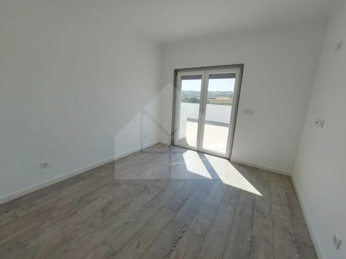 Apartamento T3 para Venda em Lourinhã e Atalaia Foto 20