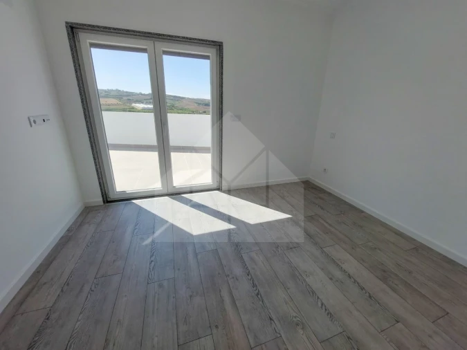 Apartamento T3 para Venda em Lourinhã e Atalaia Foto 25