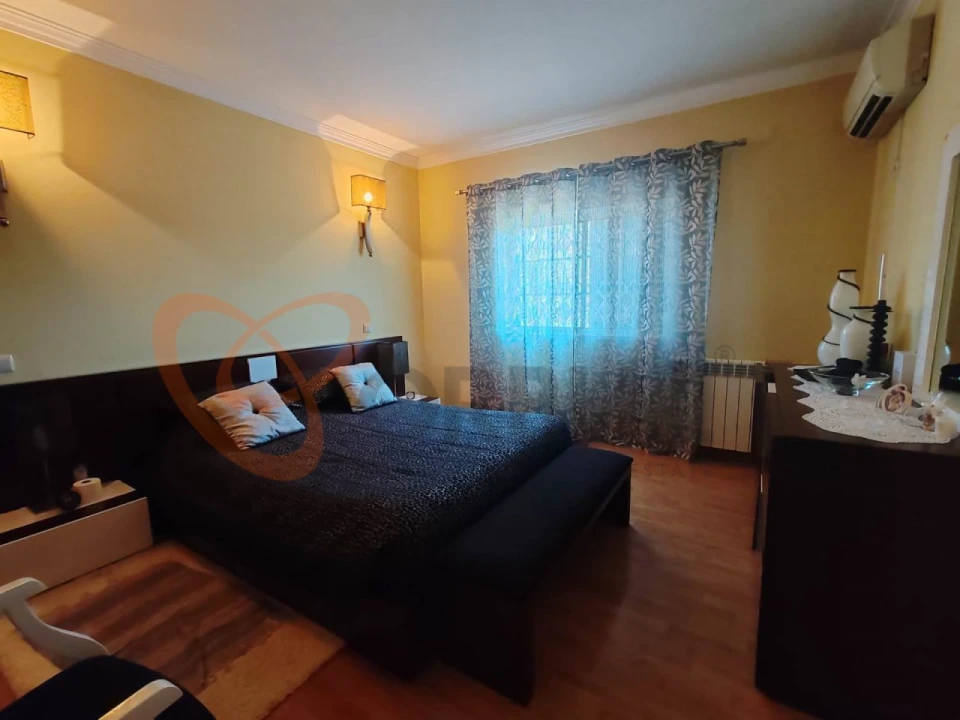 Quinta T4 para Venda em Paderne Foto 41