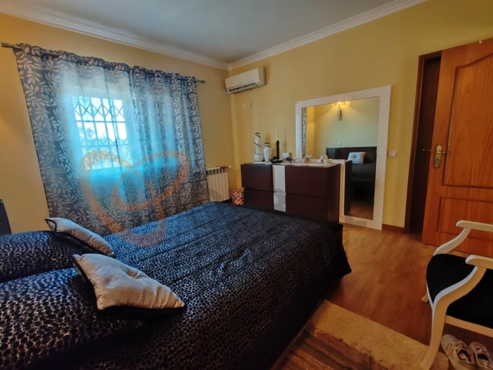 Quinta T4 para Venda em Paderne Foto 53