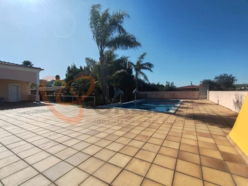 Quinta T4 para Venda em Paderne