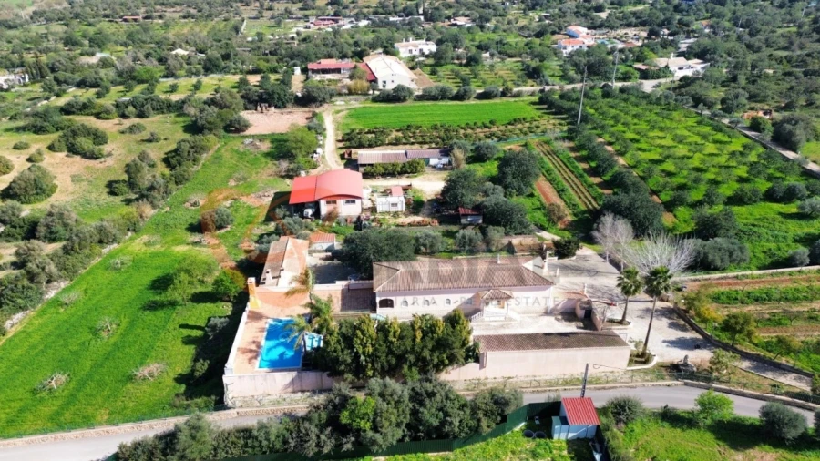 Quinta T4 para Venda em Paderne Foto 3