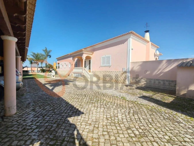 Quinta T4 para Venda em Paderne Foto 25