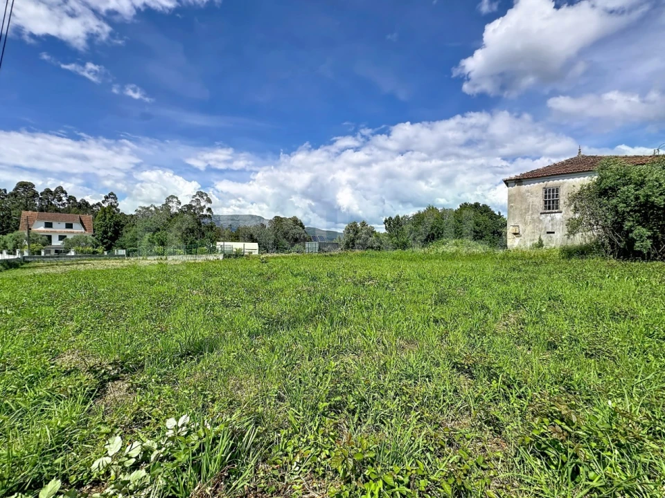Terreno para Venda em Torre e Vila Mou Foto 3