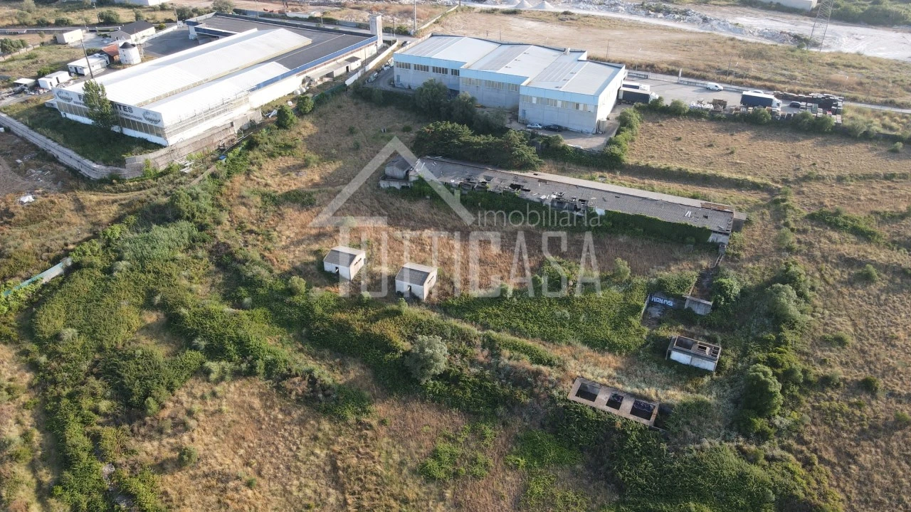 Terreno Comércio / Armazém para Venda em Venda do Pinheiro e Santo Estêvão das Galés Foto 9