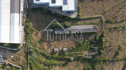 Terreno Comércio / Armazém para Venda em Venda do Pinheiro e Santo Estêvão das Galés