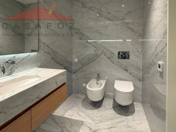 Apartamento T3 para Venda em Aldoar, Foz do Douro e Nevogilde