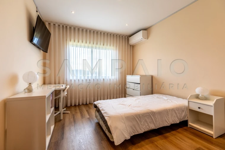 Moradia T4 para Venda em Gondomar (São Cosme), Valbom e Jovim Foto 31