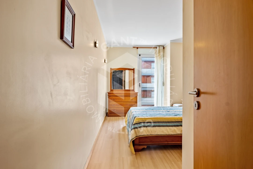 Apartamento T2 para Arrendamento em Lumiar Foto 13