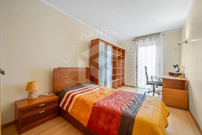 Apartamento T2 para Arrendamento em Lumiar