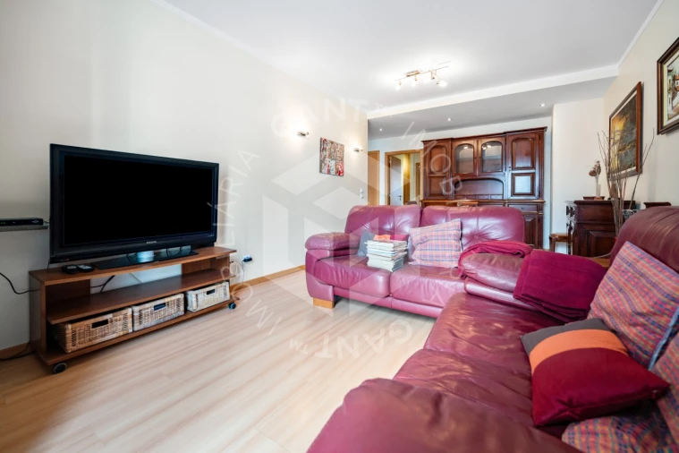 Apartamento T2 para Arrendamento em Lumiar Foto 5