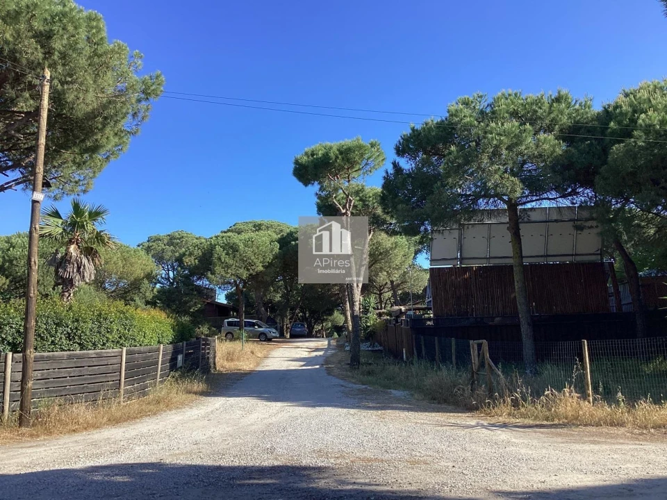 Terreno para Venda em Charneca de Caparica e Sobreda Foto 15