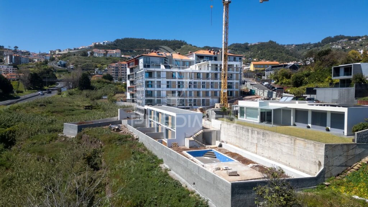 Apartamento T3 para Venda em Caniço Foto 7
