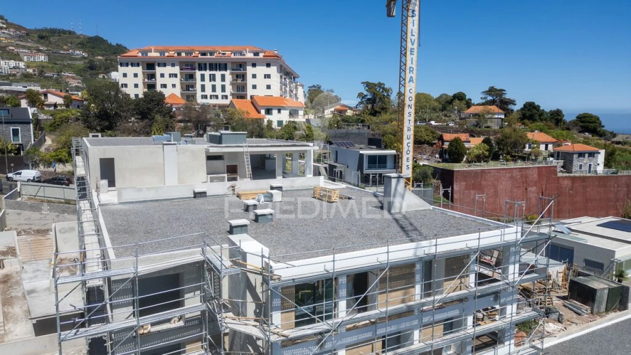 Apartamento T3 para Venda em Caniço Foto 8