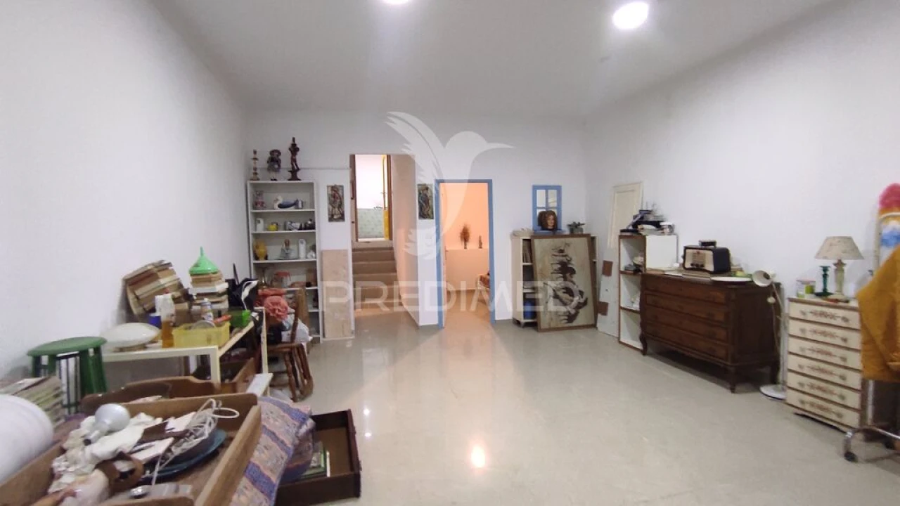 Armazém para Venda em Santa Vitória e Mombeja Foto 1