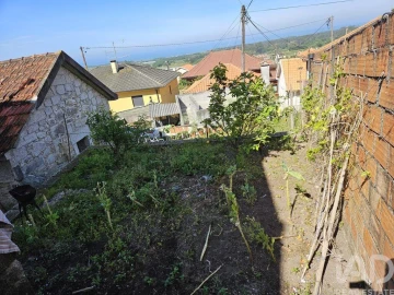 Moradia para Venda em Belinho e Mar