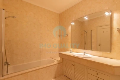 Apartamento T2 para Arrendamento em Lordelo do Ouro e Massarelos