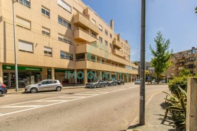 Apartamento T2 para Arrendamento em Lordelo do Ouro e Massarelos
