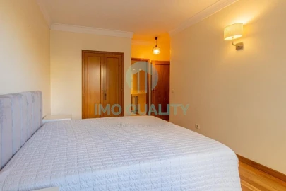 Apartamento T2 para Arrendamento em Lordelo do Ouro e Massarelos