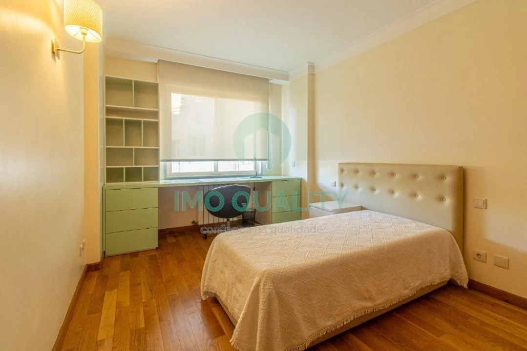 Apartamento T2 para Arrendamento em Lordelo do Ouro e Massarelos Foto 16