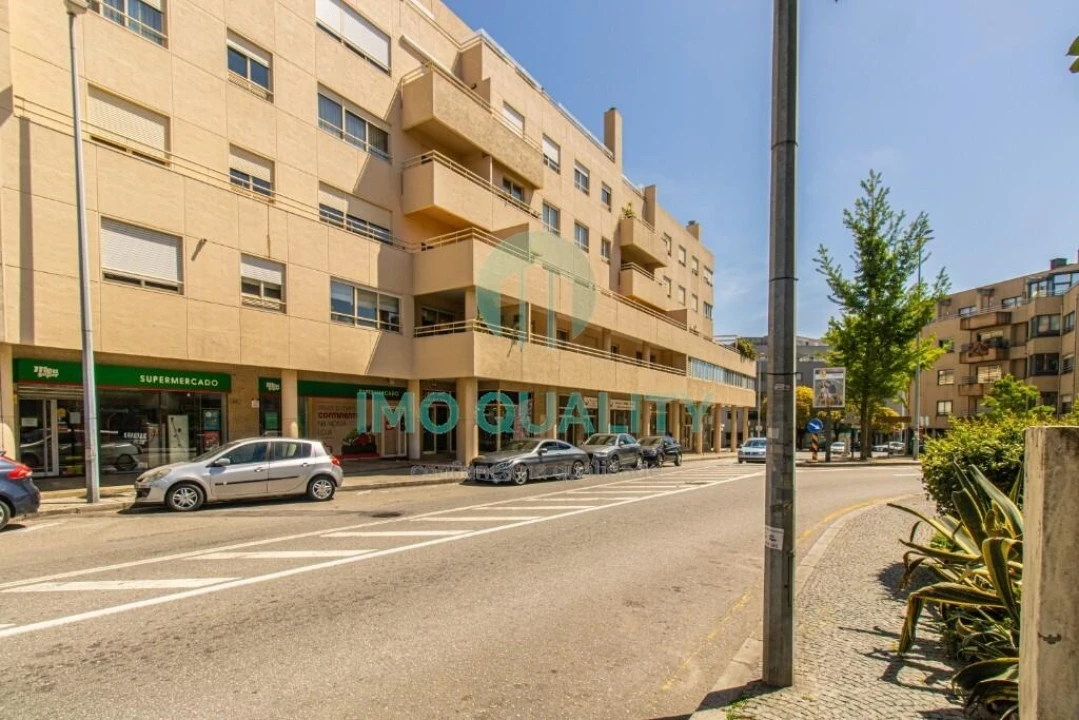 Apartamento T2 para Arrendamento em Lordelo do Ouro e Massarelos Foto 1