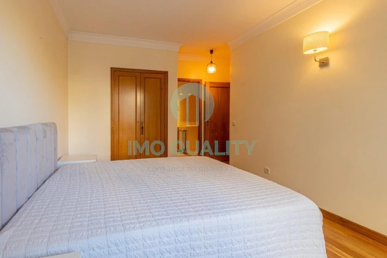 Apartamento T2 para Arrendamento em Lordelo do Ouro e Massarelos Foto 21