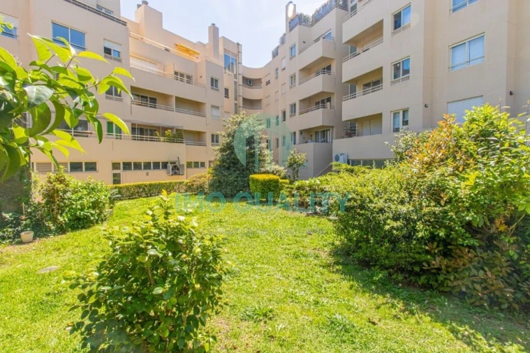 Apartamento T2 para Arrendamento em Lordelo do Ouro e Massarelos Foto 5