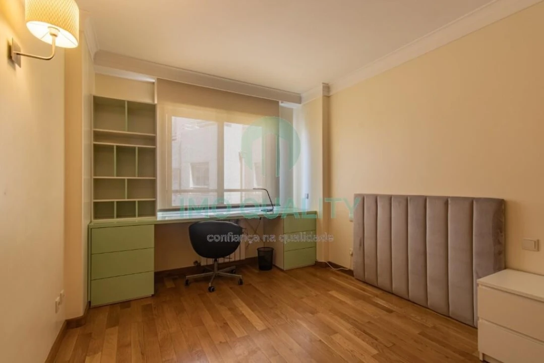 Apartamento T2 para Arrendamento em Lordelo do Ouro e Massarelos Foto 16