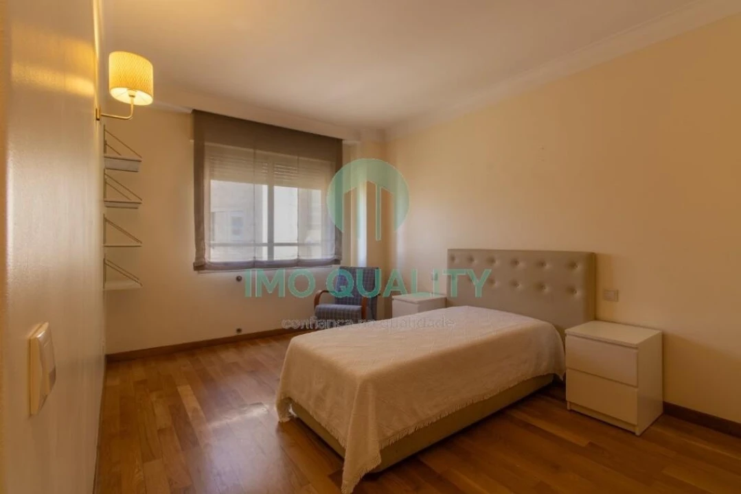 Apartamento T2 para Arrendamento em Lordelo do Ouro e Massarelos Foto 20