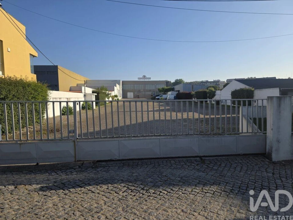Loja para Venda em Mafamude e Vilar do Paraíso Foto 2
