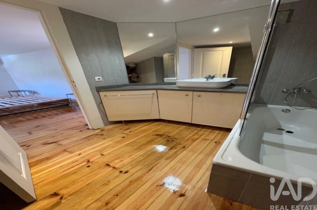 Apartamento T2 para Arrendamento em Arroios Foto 14